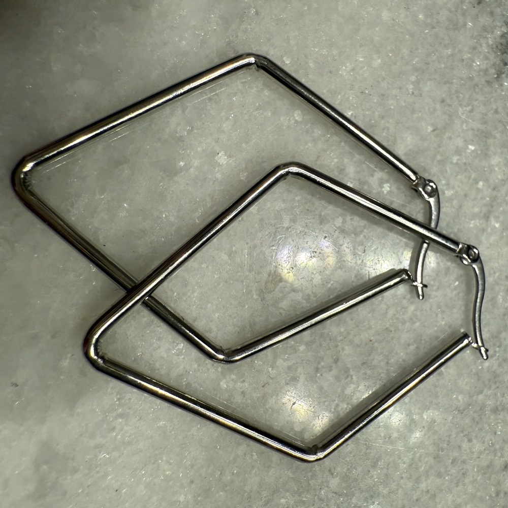 Kinsley Armelle Silver Geometric Hoop Earrings